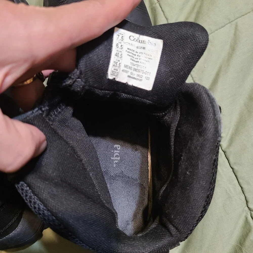 Columbia Newton Ridge Plus II Hiking Boots Mens 7.5 Black Waterproof Leather